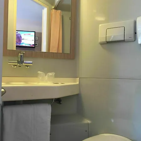 Premiere Classe Montpellier Ouest - St Jean De Vedas Hotel